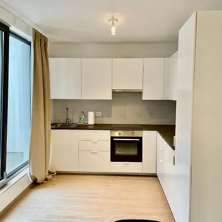 Oneluxstay Near Fashion District Apartmanhotel