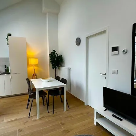 Oneluxstay Near Fashion District *
